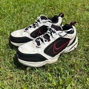Men's Nike Air Monarch IV Tennis Shoe sz 11